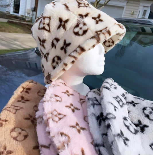 Luxurious Faux Fur Bucket Hats – Stylish, Warm & Elegant Winter Accessories